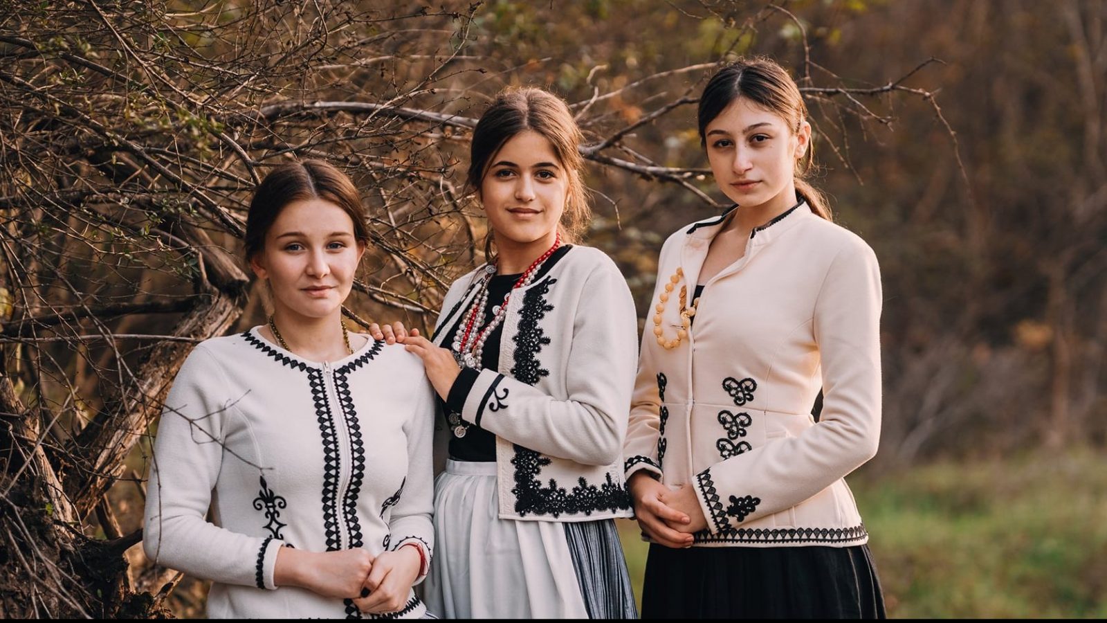 Гагаузы фото. Нация Гагауз. Гагаузы и молдаване. Национальный костюм гагаузов.