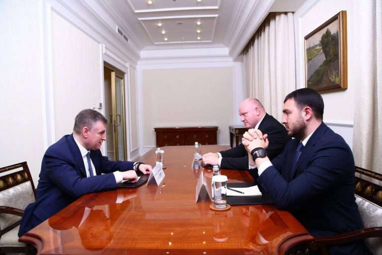 комитет по международным делам